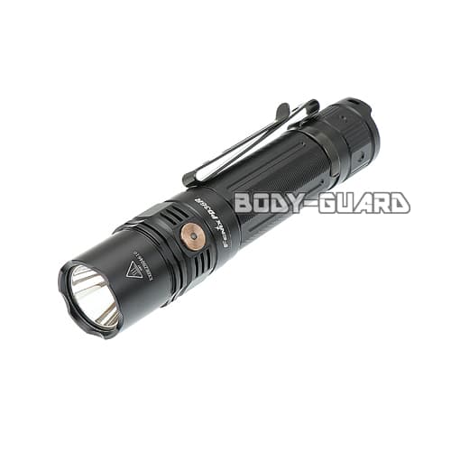 FENIX　フラッシュライト　PD36R　V2.0　1700ルーメン